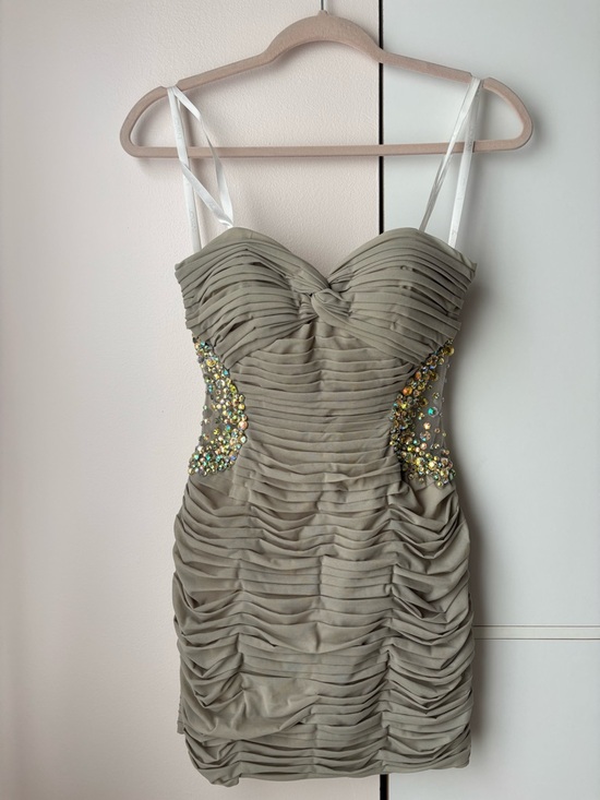 Jovani Dresses & Skirts - Jovani Mini Dress Size 4